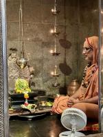 Jalabhisheka & Shodashopachar Puja on the occasion of  Vardhanti of HH Shrimat Shankarashram Swamiji I and HH Shrimat Keshavashram Swamiji (18 Feb 2025)